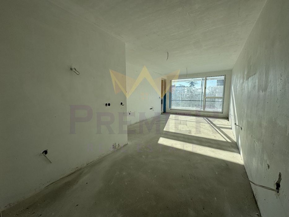 Продава се Двустаен апартамент в Варна, ХЕИ - 71 кв.м за 1146 €/кв.м - Снимка #2