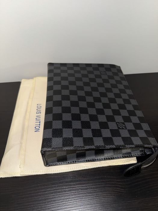 Louis Vuitton чанта