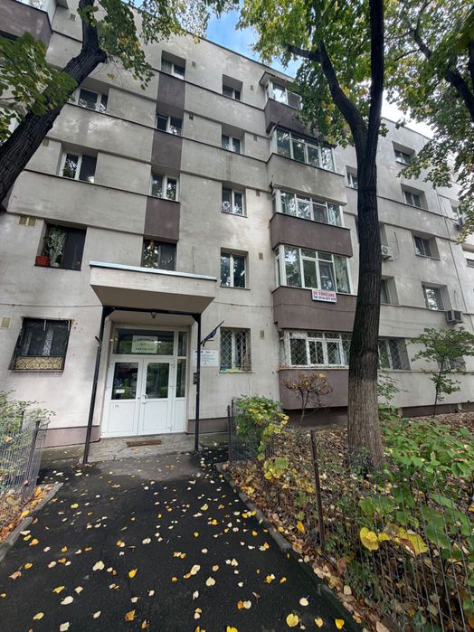 Apartament 2 camere situat in zona Gorjului ( Ghirlandei )