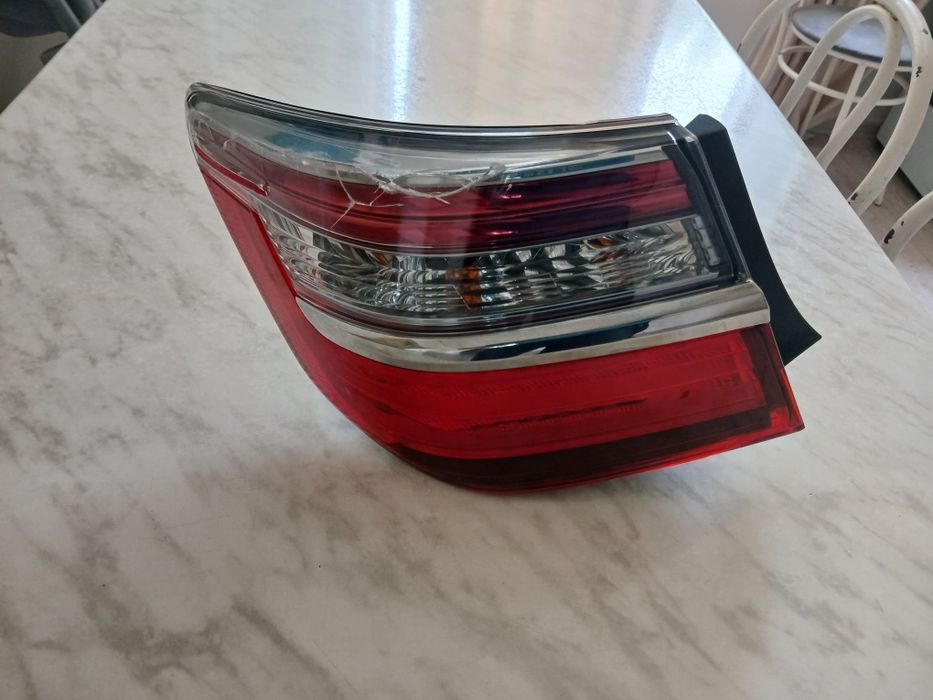 Фонарь задний камри 55