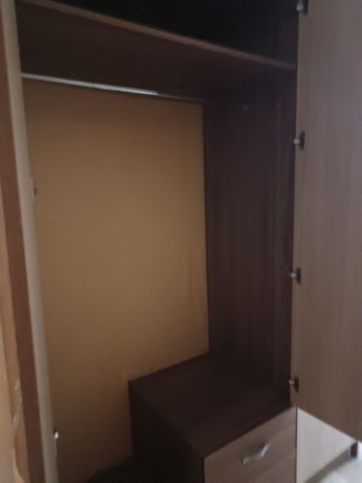 Продам вместительный шкаф