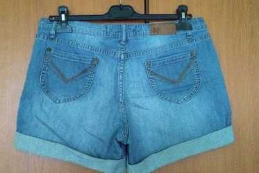 Pantaloni scurti de blugi, jeans Butterfly , M-L