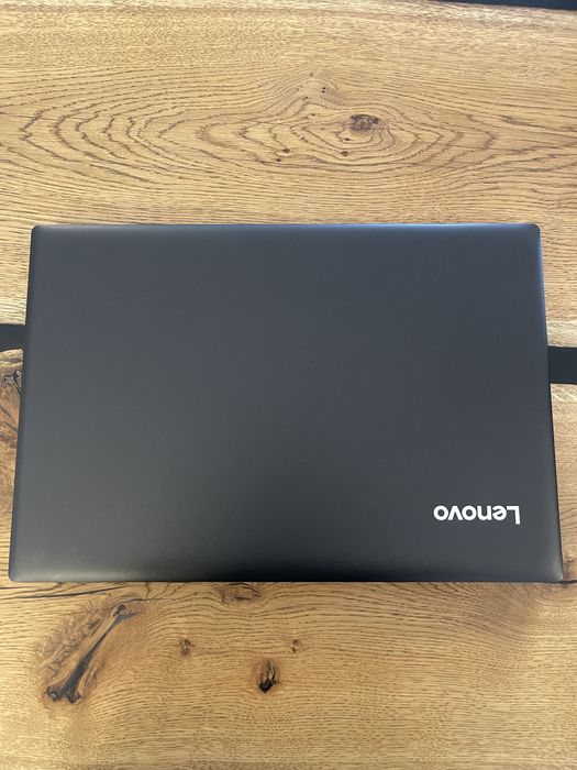 Vand leptop Lenovo