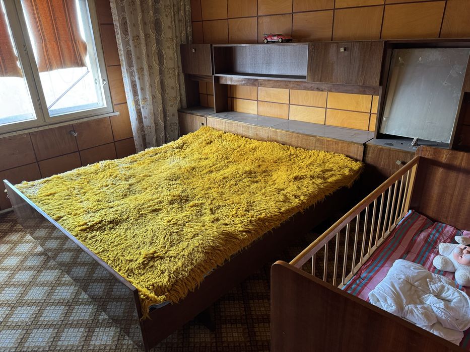 Подарявам старо обзавеждане