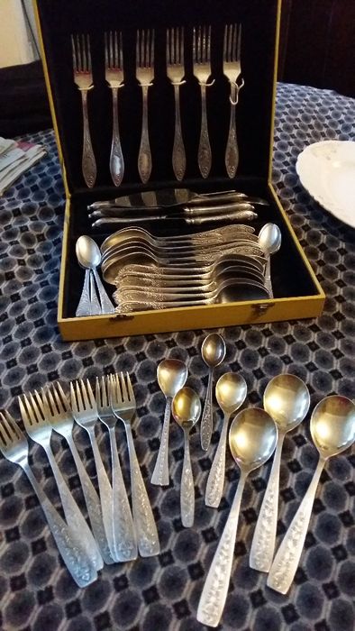 Набор столовых приборов Мельхиор