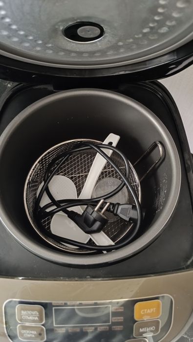 Мультиварка Redmond