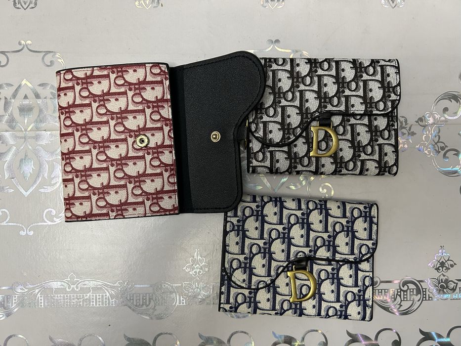 Новые    портмоне.