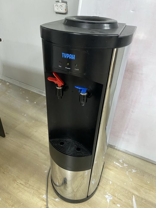 Диспенсер для воды