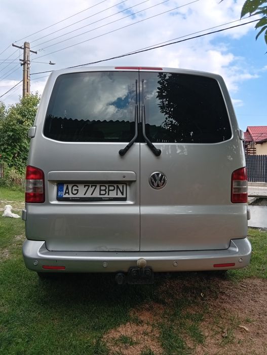 Vând Volkswagen T5