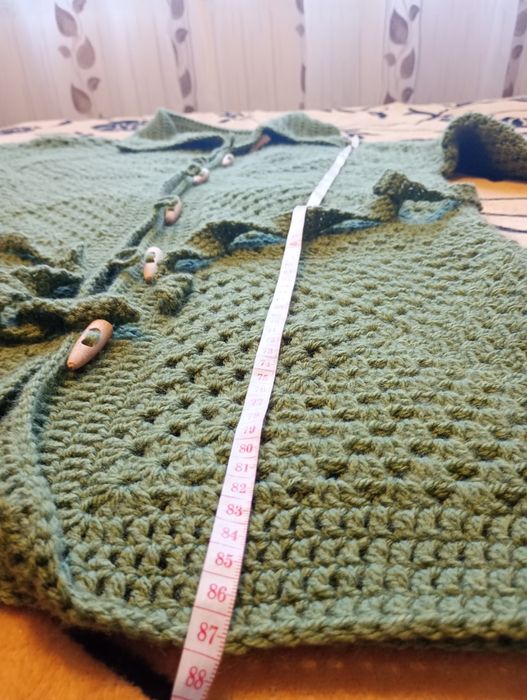 Cardigan croșetat manual handmade
