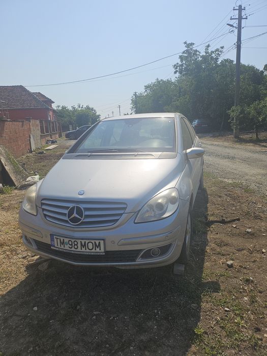 Vand Mercedes B180