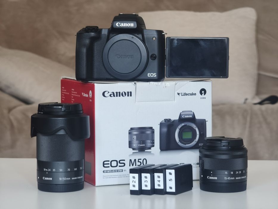 Kit Canon EOS M50 + Obiectiv 15-45mm + obiectiv Premium 18-150mm + 5 Baterii + Geanta