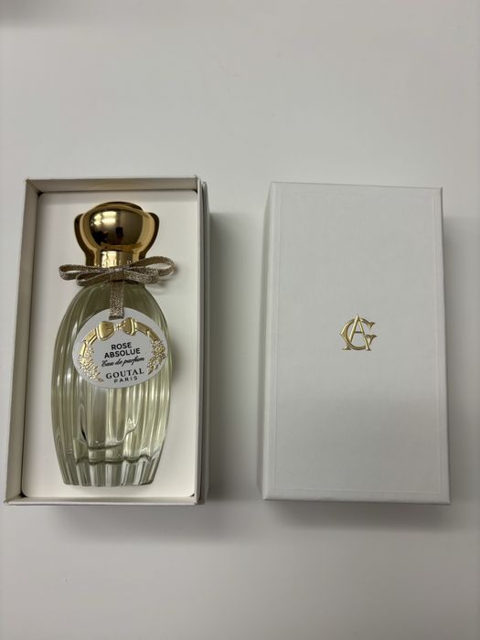 Prada, Louboutin , Annick Goutal, Nicolaï,Kilian.Memo