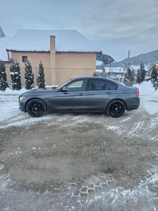 Vand Bmw seria 3 an 2013