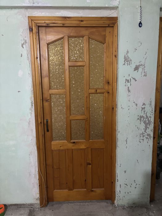 Продам деревянные двери
