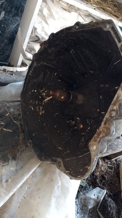 Продам КПП Мерседес 124