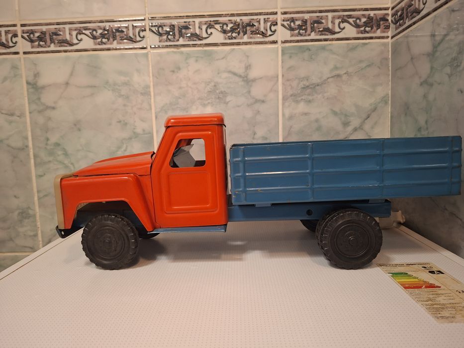 Машинка  ГАЗ  53