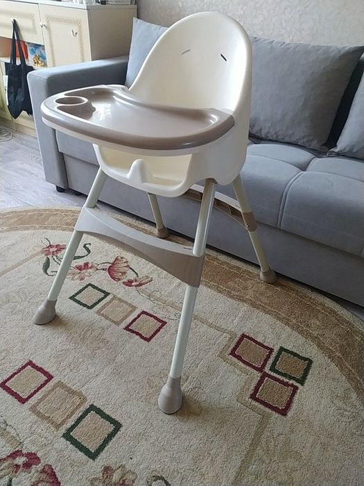 Детский столик для кормления