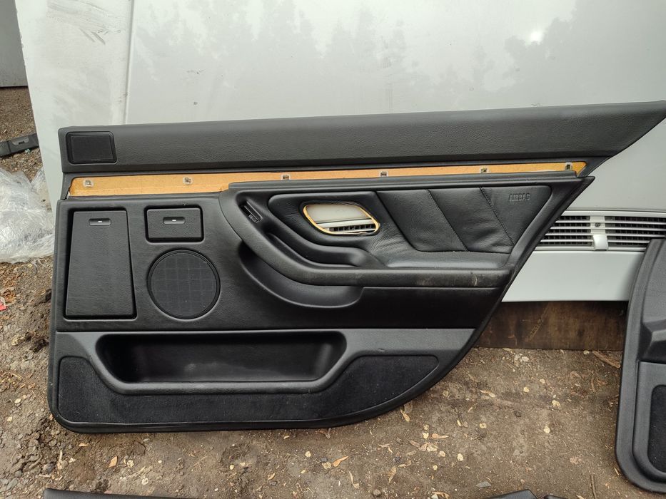 Продам. Привозные.  Дверные карты BMW E38 LONG.