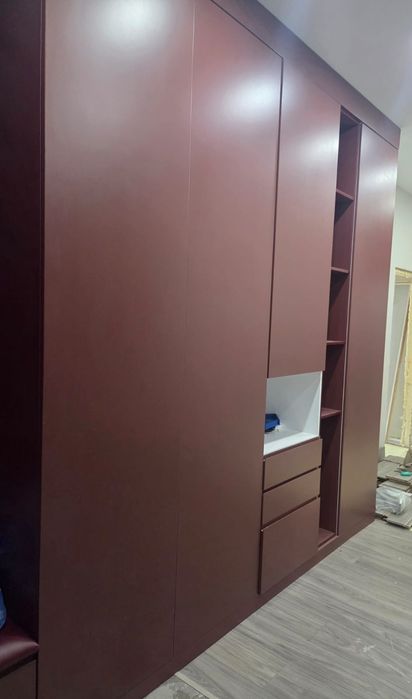 Шикарный шкаф  крашеный МДФ