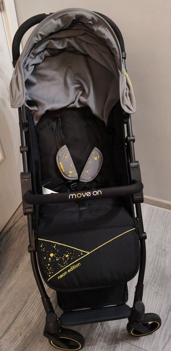 CHIPOLINO Лятна количка MOVE ON
В много добро запазено състояние. Без петна и скъсано. В оригинална опаковка. 
Описание
Характеристики:
• Подходяща з