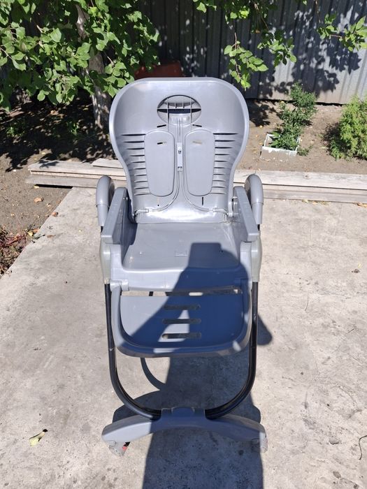 Детский стульчик для кормления