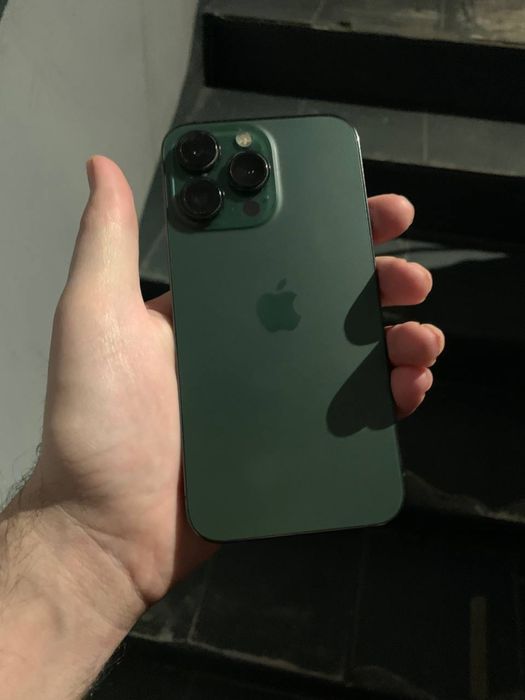 Iphone 13 Pro green