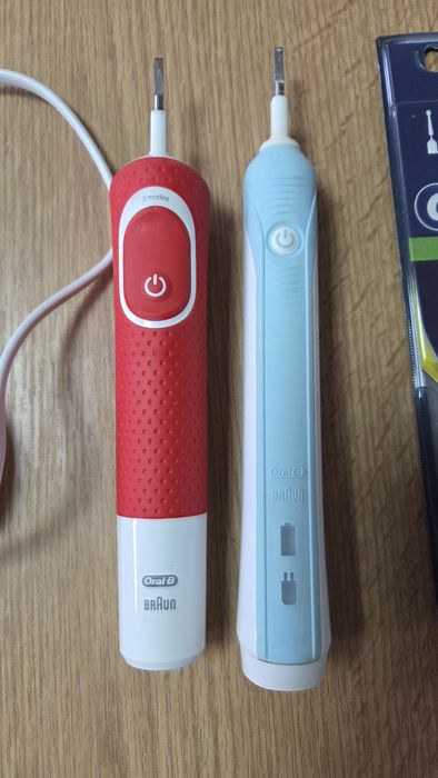 Periuțe de dinți electrice Oral B
