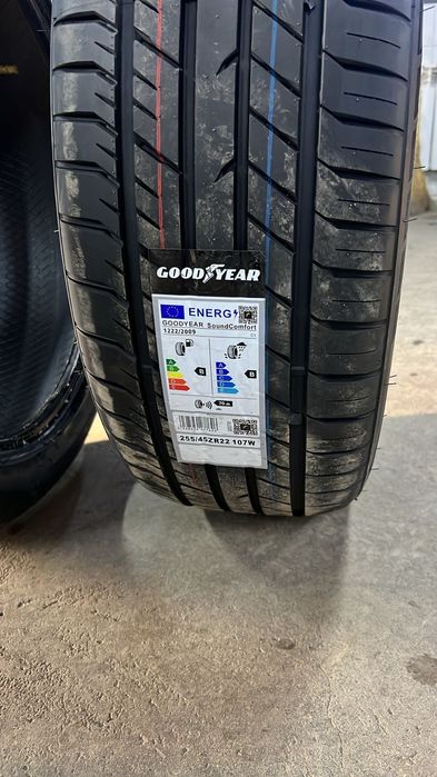 Шины летние Goodyear 255/45/R22