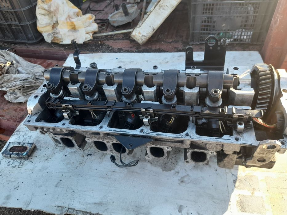 Оборудвана глава за VW TOUAREG 2,5tdi. R5.Transporter
