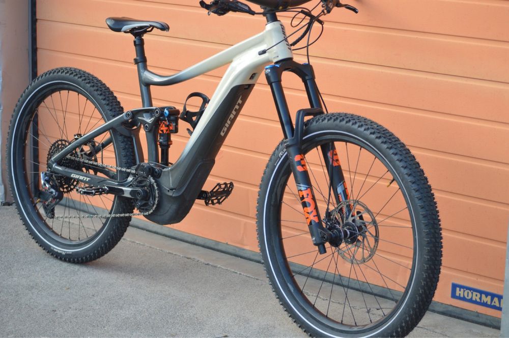 Vand bicicleta GIANT Reign E+ 2 PRO 27.5 full suspension
