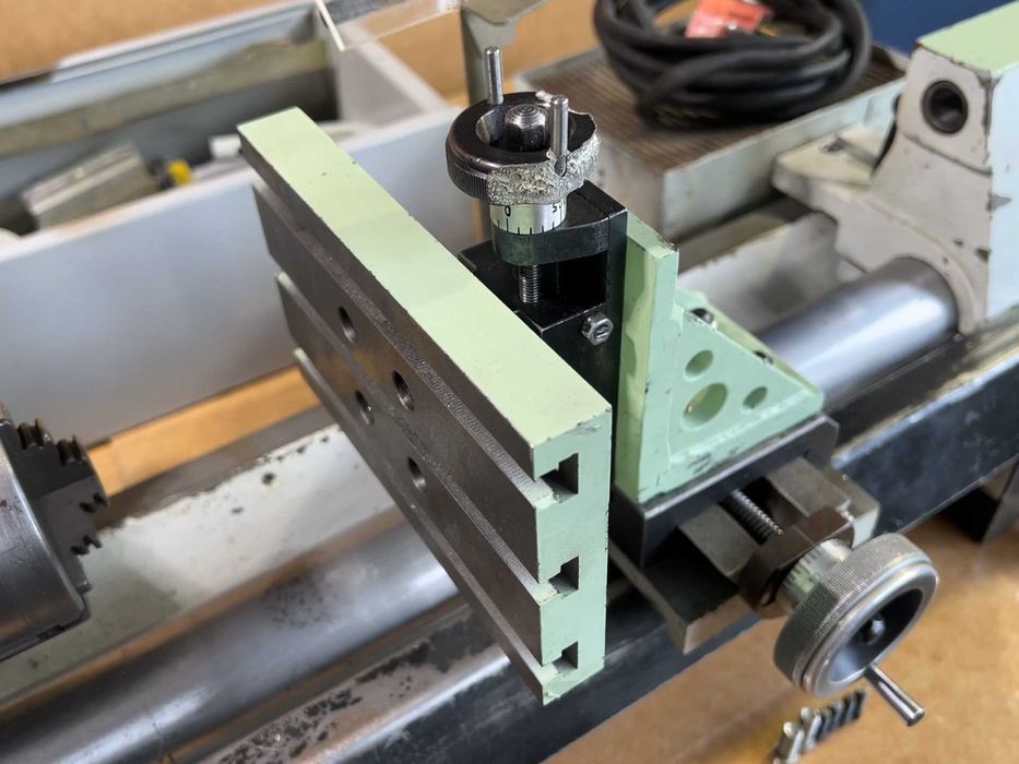 Токарный станок ТН-1