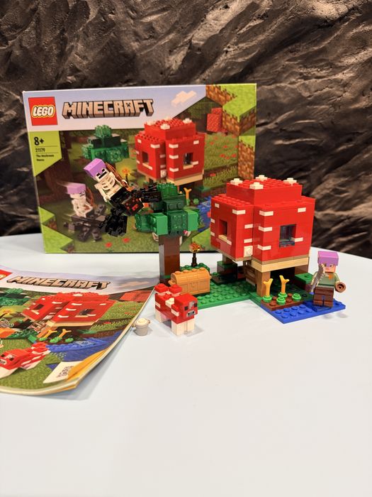 Lego Minecraft 21179