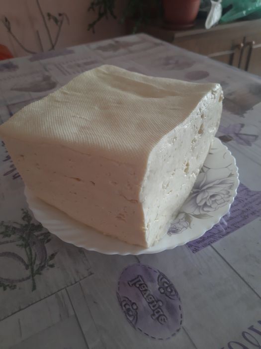 Branza de vanzare..