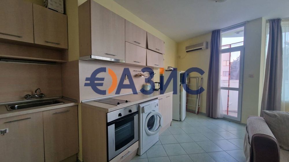 Продава се Тристаен апартамент в к.к. Слънчев бряг - 97 кв.м за 552 €/кв.м - Снимка #8
