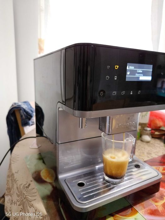 Автоматична кафемашина Miele. Кафе машина Miele.