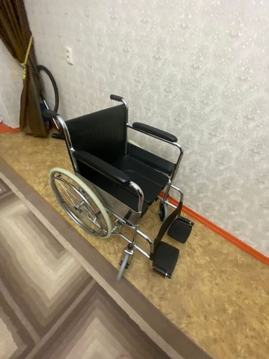 Инвалидная коляска