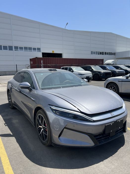 Byd Han L  2025  2.7 sekund