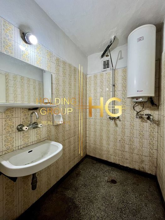 Продава се Четиристаен апартамент в Варна, Нептун - 120 кв.м за 1709 €/кв.м - Снимка #11