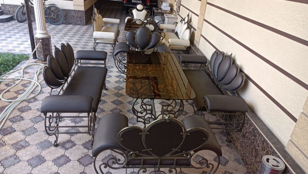 Кованые садовые стол стулья