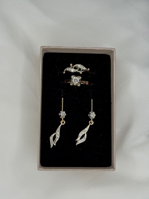 Златен руски сет жълто и бело злато и диаманти