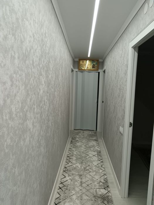 Срочно продается 3 х комната. 3 этаж