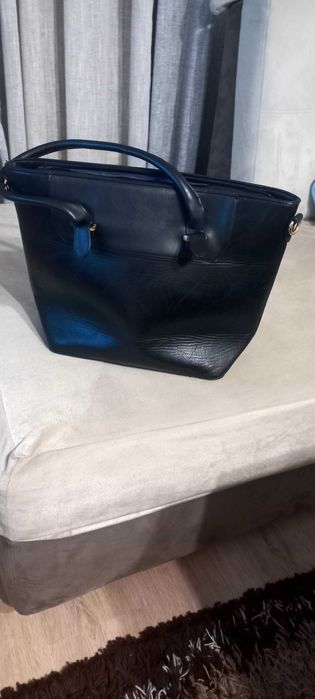 Почти неизползвана дамска чанта