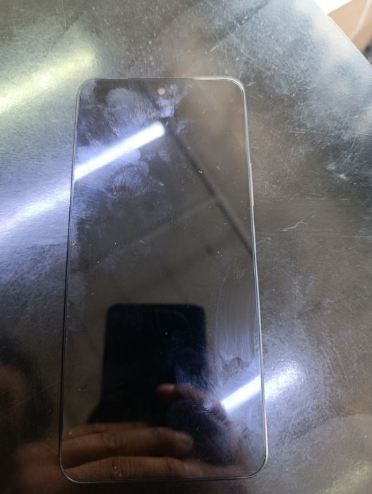 Продам Vivo Y29 128gb