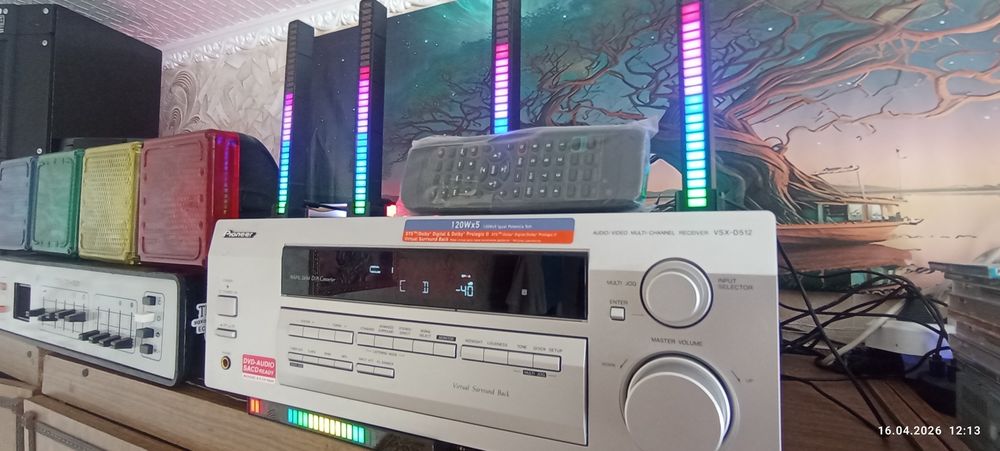 Pioneer  ресивер усилитель с пультом . Писать на олх.