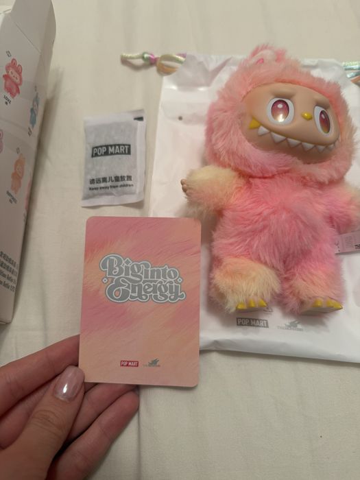 Оригинално labubu