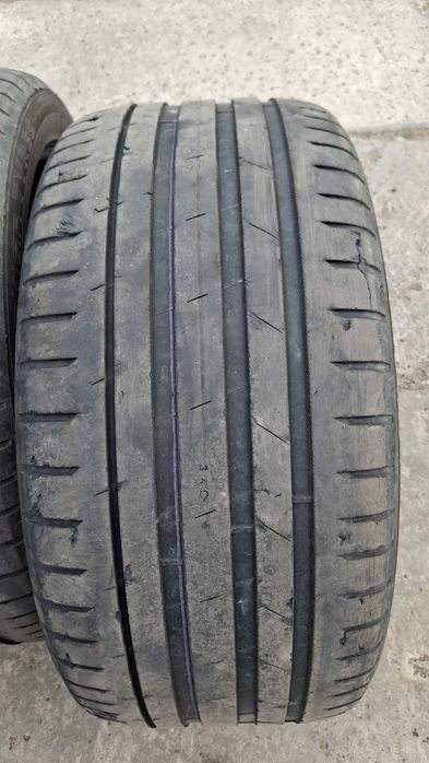 Шины летние 295/40/21