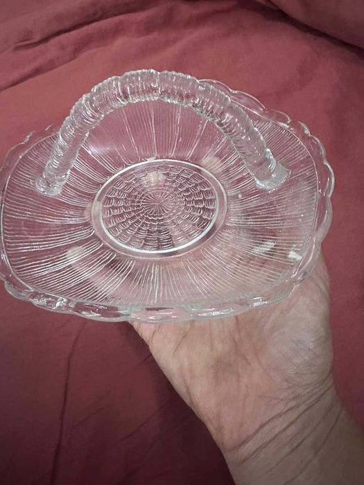 сладка кристална фруктиерена чиния-кошничка