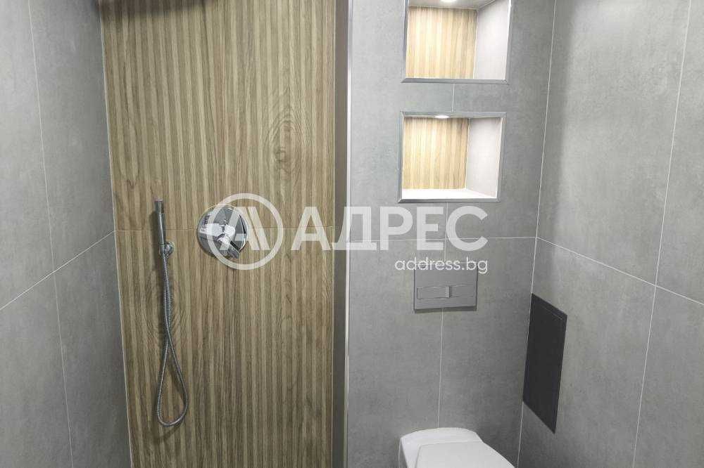 Апартамент след основен ремонт в централната част на града!