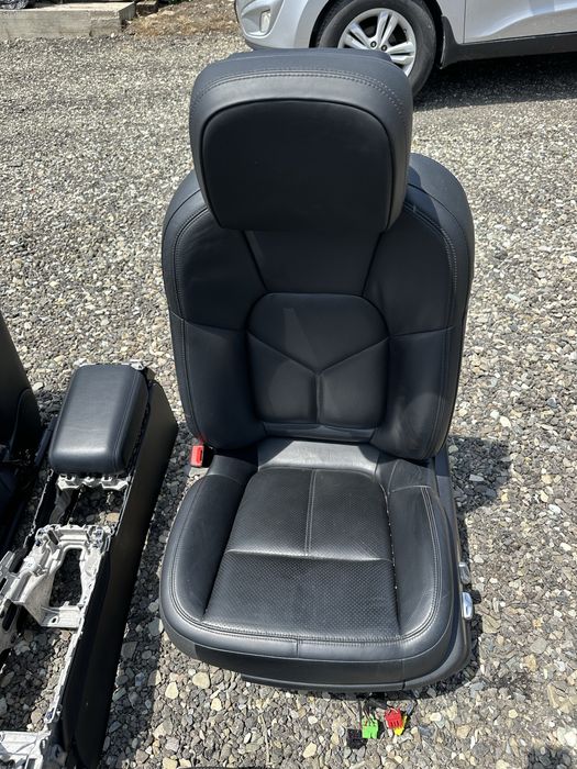 Interior piele Porsche Macan 95B